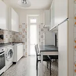 Guesthost - Citta Studi With Balcony