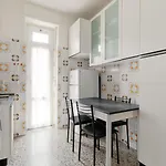 Guesthost - Citta Studi With Balcony Apartamento Milán