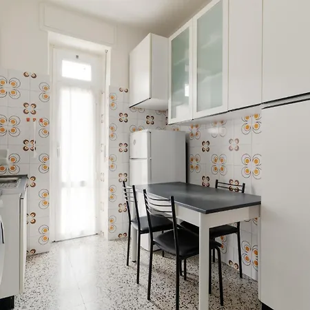 Guesthost - Citta Studi With Balcony Lejlighed Milano