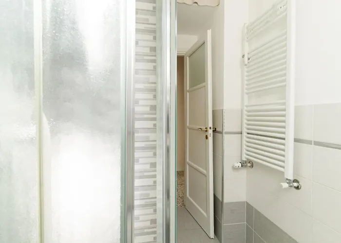 Guesthost - Citta Studi With Balcony * Milano